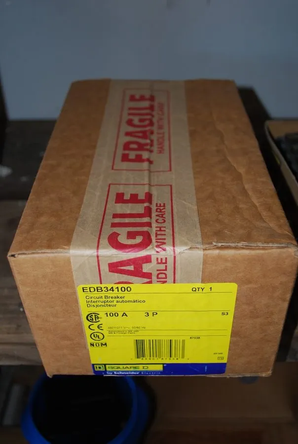 Автоматический выключатель SQUARE D EDB34100 EDB 3 POLE 100 AMP 480v CIRCUIT BRE