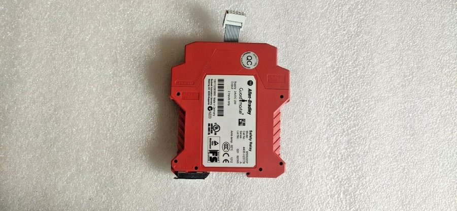 Реле безопасности MSR220P 440R-H23178 Safety Relay 24VDC