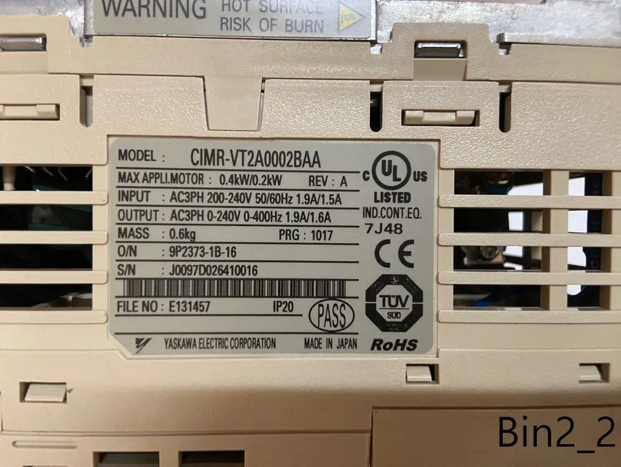 Частотный преобразователь YASKAWA V1000 CIMR-VT2A0002BAA 0.4kw / 0.2kw INVERTER