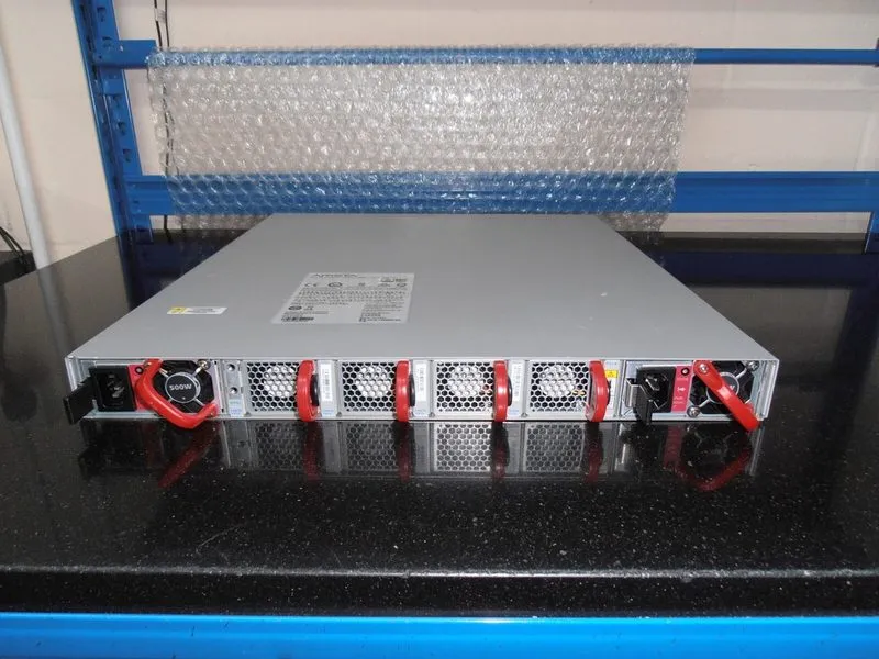 Коммутатор Arista DCS-7280SE-68-F 48x 10GbE SFP+ 2x 100GbE QSFP Switch F-to-R Ai — фото лота 4