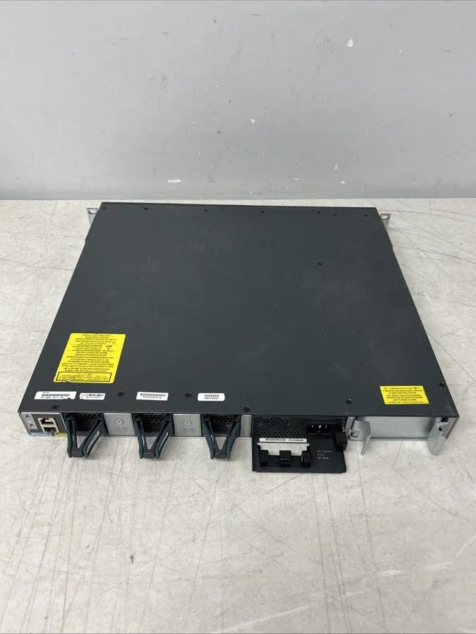 Коммутатор Cisco Catalyst 3650 24-Port PoE 2x 10G SFP+ Network Switch WS-C3650-2 — фото лота 2