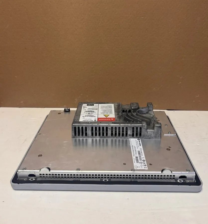 Панель оператора Allen Bradley 2711P-RDT12C Panelview Plus 1250 Operator Interfa