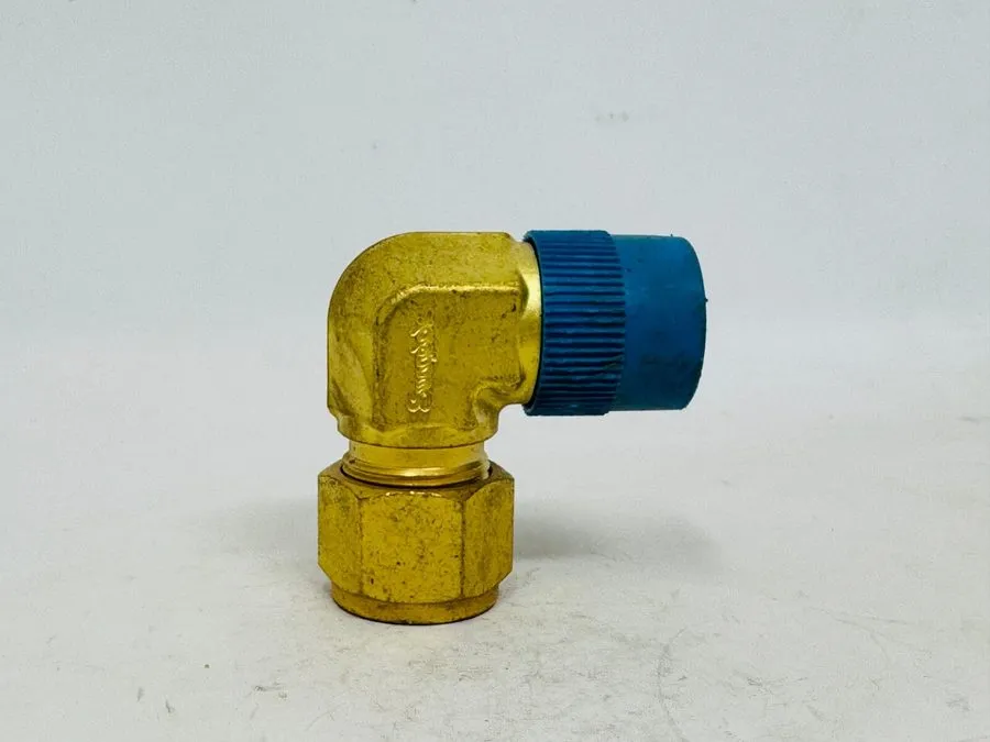 Фитинг Swagelok Brass Elbow Fitting, 1/2" Tube x 1/2" Male NPT, B-810-2-8