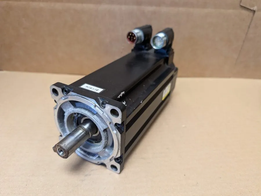 Серводвигатель Allen Bradley MPL-A430H-HJ74AA Kinetix 240V AC Inverter Duty Serv
