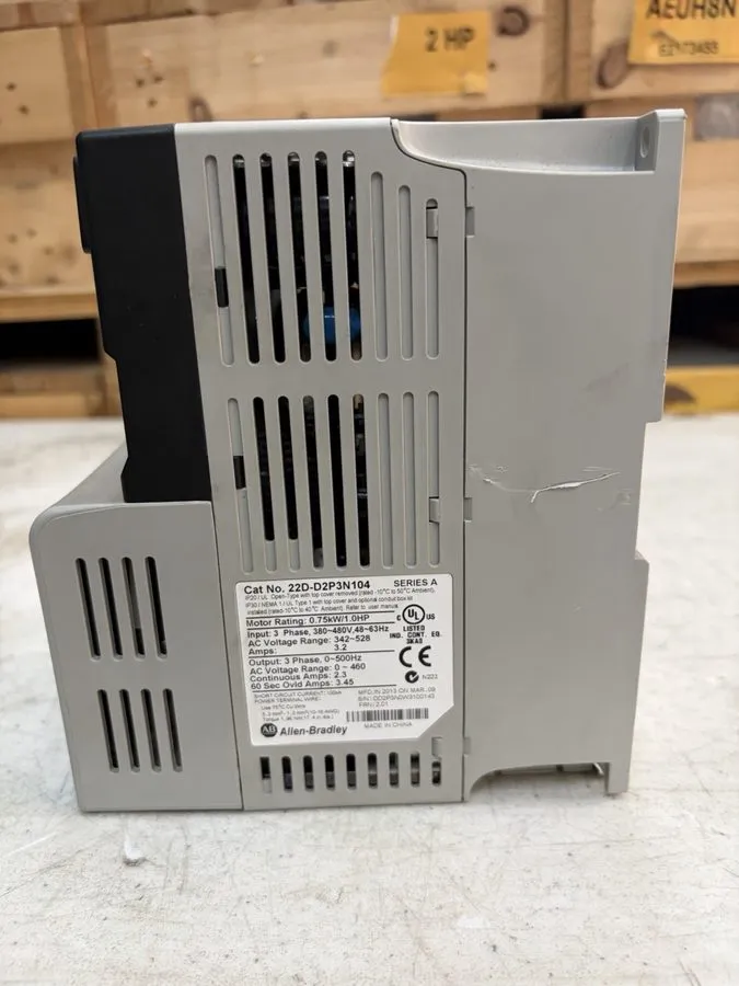 Частотный преобразователь Allen Bradley 22D-D2P3N104 PowerFlex4 AC Drive 480V 3P