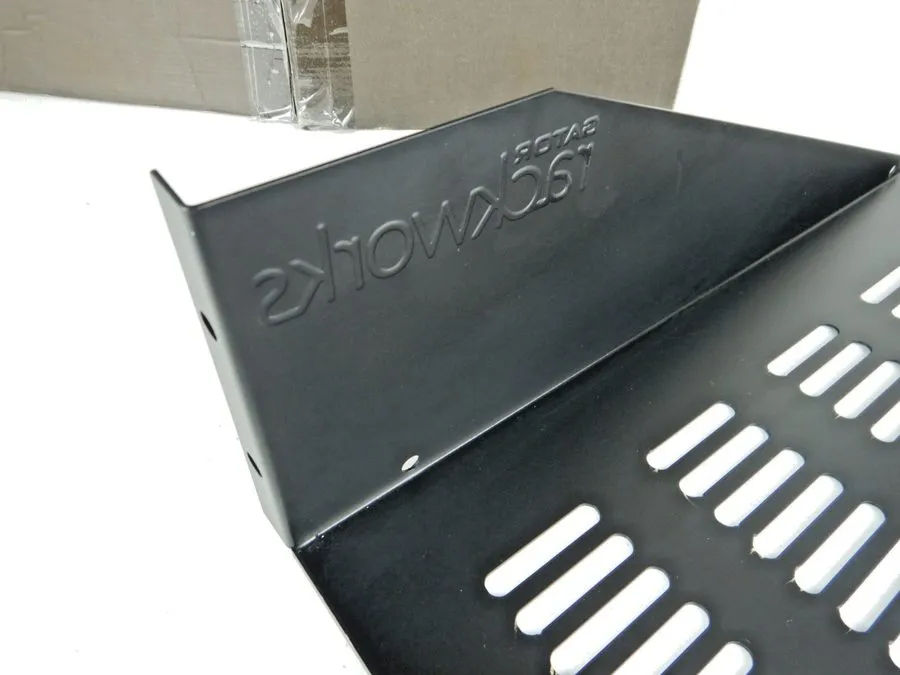 Стойка/шкаф Gator GRW-SHELFVNT3 3U Ventilated Rack Shelf