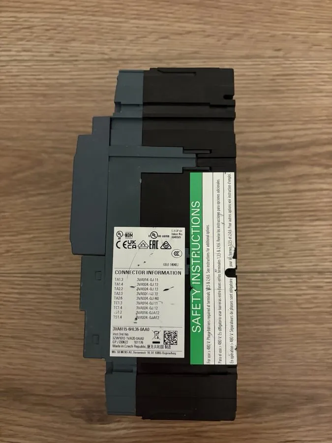 Автоматический выключатель Siemens 3VA6115-6HL36-0AA0 Sentron 3-Pole 150A 600V C — фото лота 1