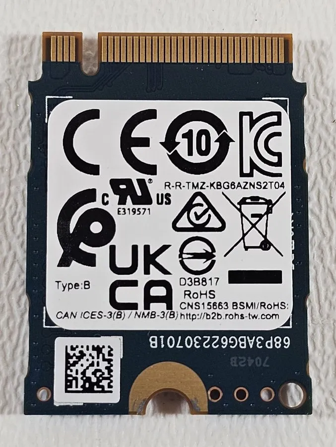 SSD-накопитель Kioxia 2230mm KBG60ZNS256G 256GB M.2 NVMe Gen 4.0 x 4 SSD 04HX2W