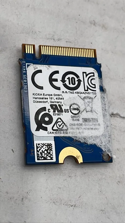 KBG40ZNS256G