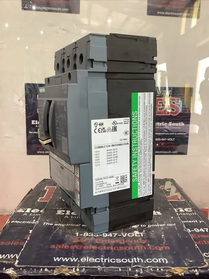Автоматический выключатель Siemens 3VA5215-5EC31-0AA0 150 Amp 600 VAC 3 Pole Cir