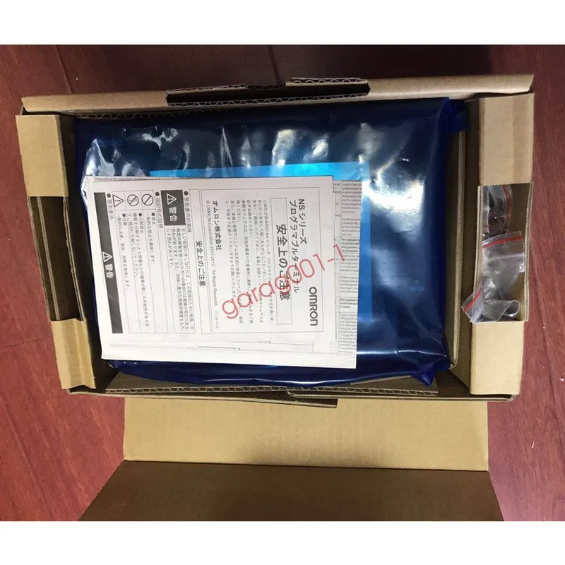 Панель оператора OMRON NS5-MQ00B-V2 HMI Touch Panel