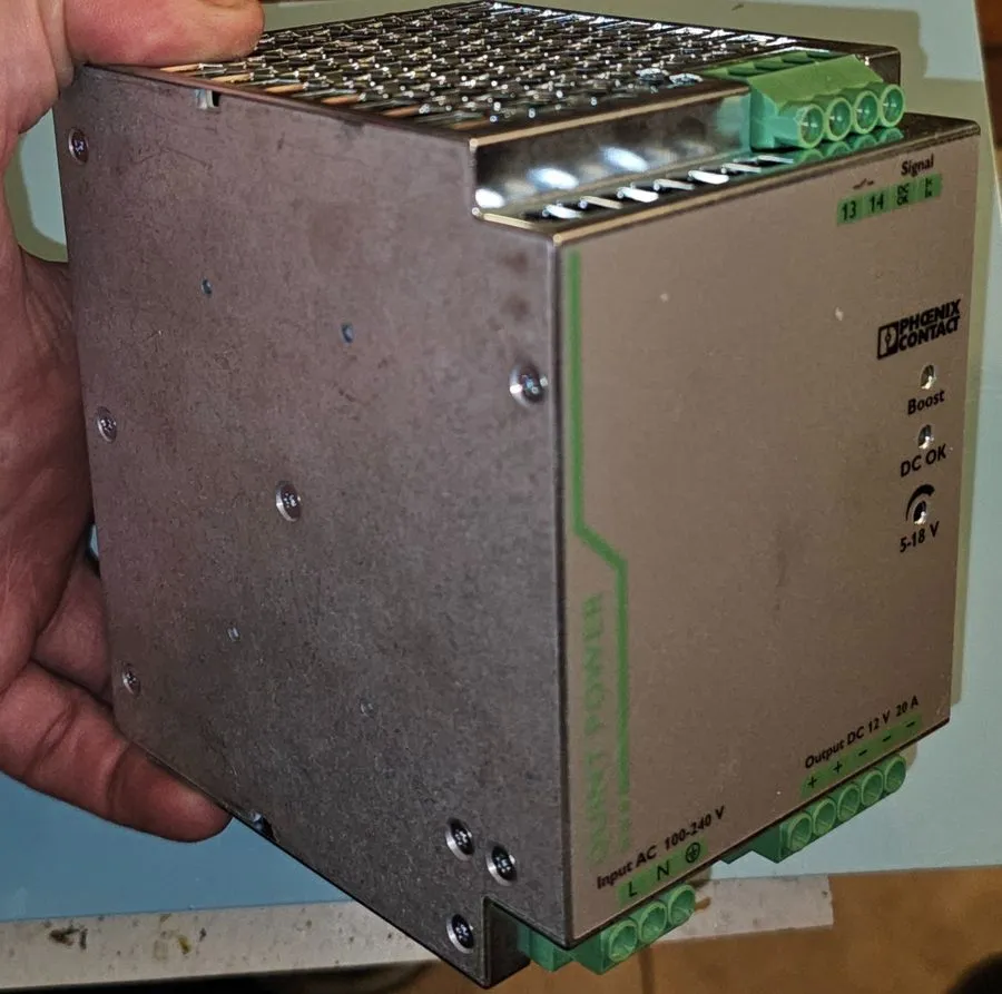 Блок питания 2866721 Quint-Ps/1AC/12DC/20 12VDC 20A Power Supply Unit