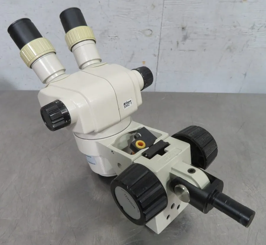 Микроскоп C195481 Nikon SMZ-1 Stereo Zoom Microscope (0.7-3X) w/ 10x/23 Eyepiece — фото лота 1
