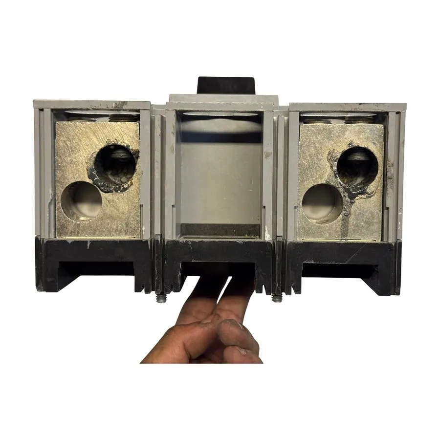 Автоматический выключатель Siemens JXD22B400 400A 2-Pole 240V Sentron Series Cir