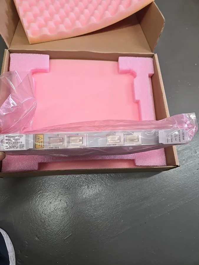 Операторское оборудование NTK525CFE5 CIENA OME 6500 OCI MXR PRNCD 4X10G MUX WOCU