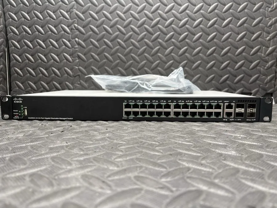 Коммутатор Cisco SG350X-24-K9 V01 24-Port Gigabit Stackable Managed Switch