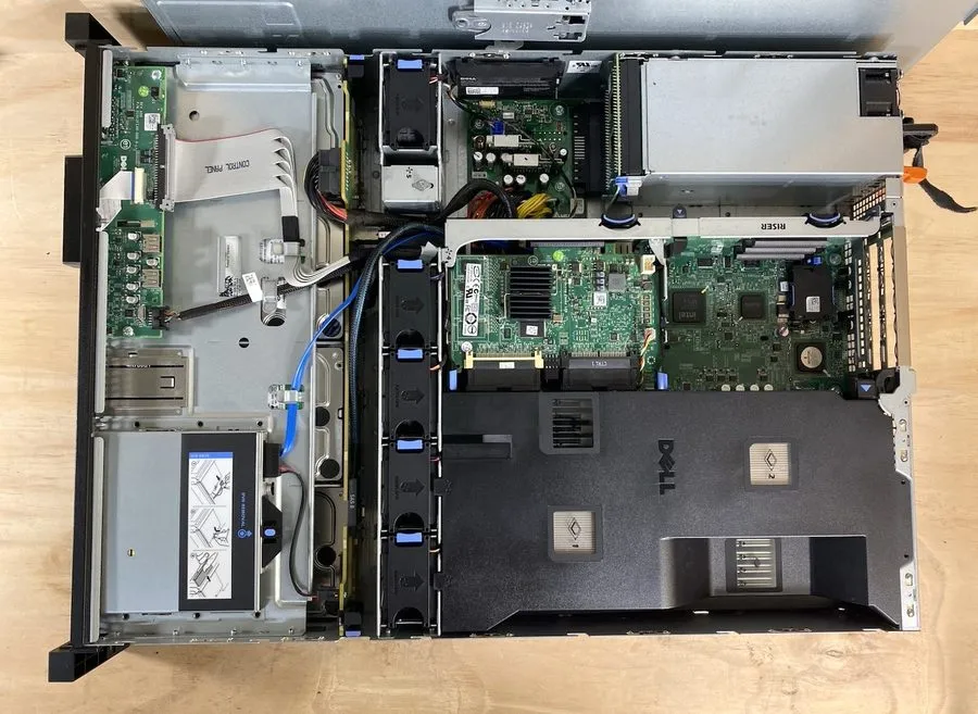 Сервер Dell PowerEdge R510 2 x SIX-CORE XEON X5650 64GB RAM 600GB SAS 2U Rack Se