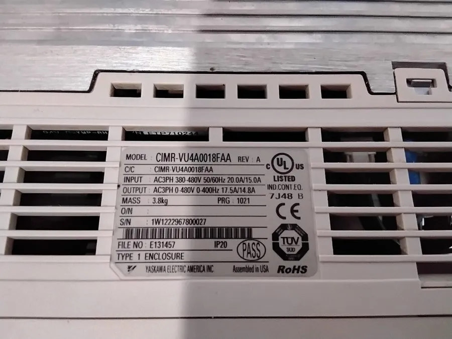 Частотный преобразователь YASKAWA V1000 VFD Ac Drive, CIMR-VU4A0018FAA 7.5kW 10H
