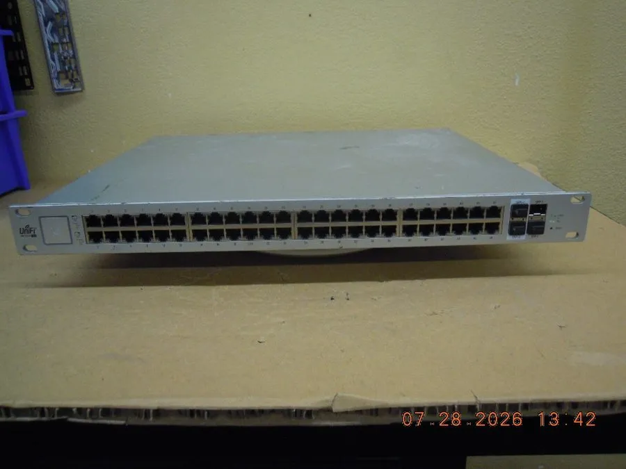 Коммутатор Ubiquiti UniFi US-48-750W 48-Port Gigabit PoE+ Managed Switch 750W 4x