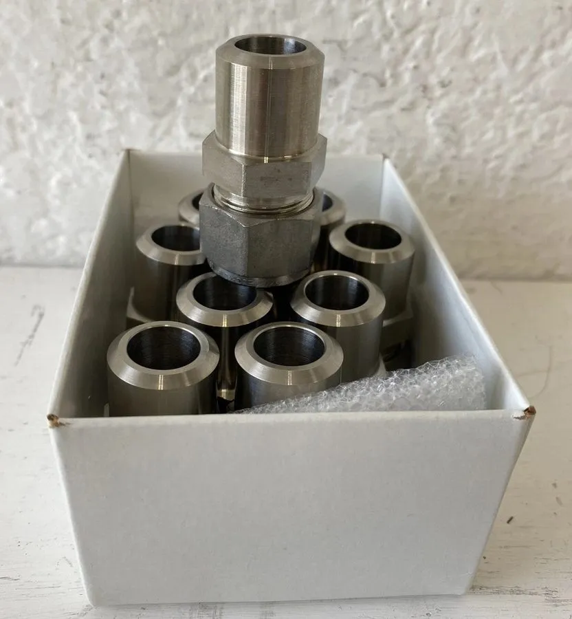 Фитинг Swagelok SS-1010-1-8W Stainless Steel Swagelok Tube Fitting FNSP — фото лота 1