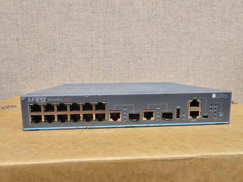 Коммутатор Juniper EX2200-C-12P-2G 12-Port PoE+ Compact Managed Switch