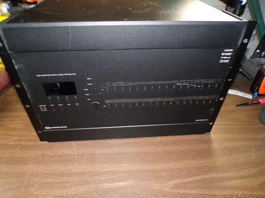 Матричный коммутатор Crestron Universal Digital Media Switcher DM-MD16X16