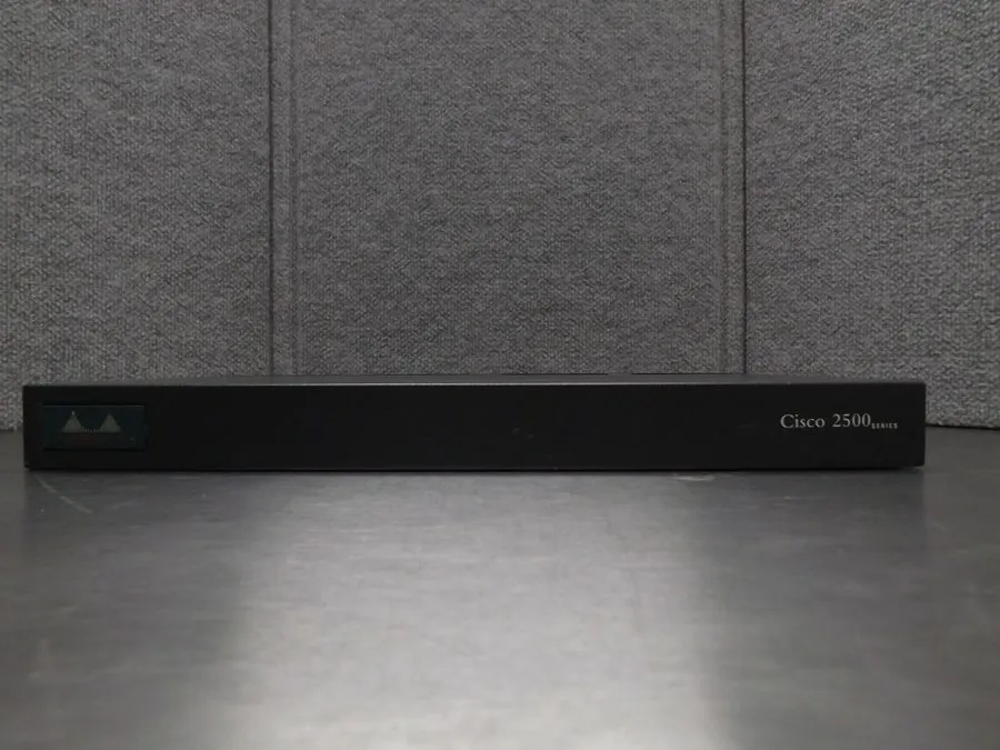 Маршрутизатор Cisco 2501 Router
