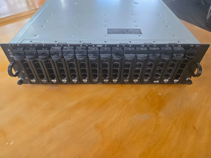 СХД Dell PowerVault MD3000i iSCSI SAN Storage 15 x 300GB 15K RPM SAS VMWARE 6.7