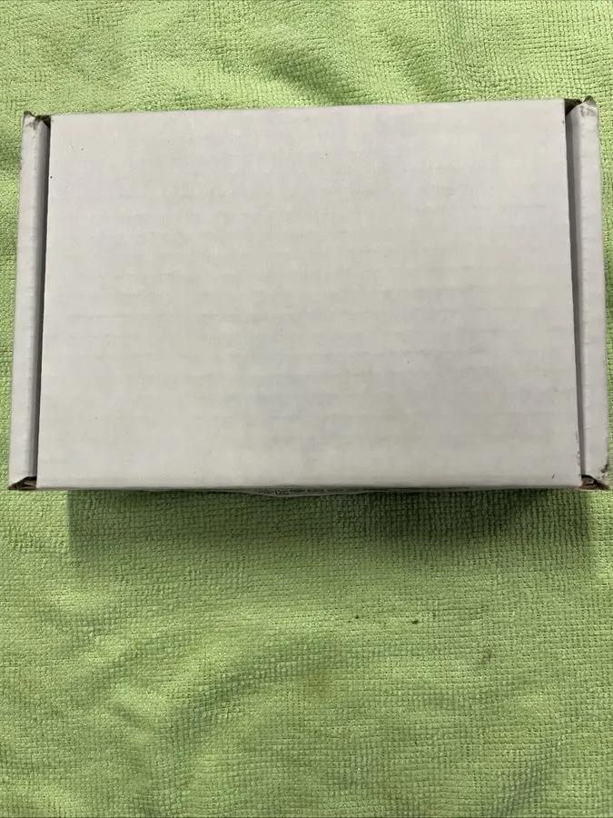Оборудование видеонаблюдения HID iCLASS SE R40 Wall Switch er 920NTNNEK00000 RFI