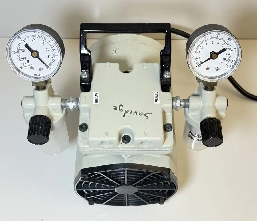 Насос Welch Gardner Denver Laboratory Oil-free diaphragm vacuum pump 2522Z-01 — фото лота 2