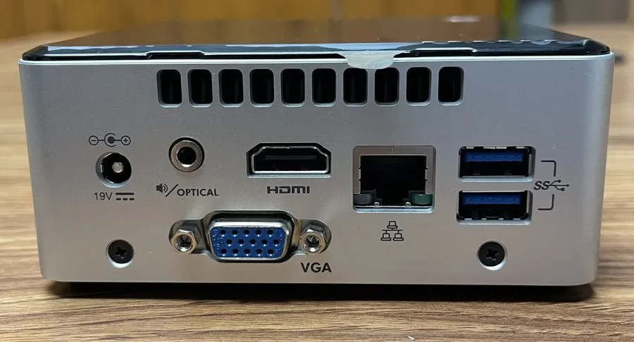 Оргтехника Intel NUC5CPYH NUC Desktop PC + 4GB RAM NO HDD / SSD