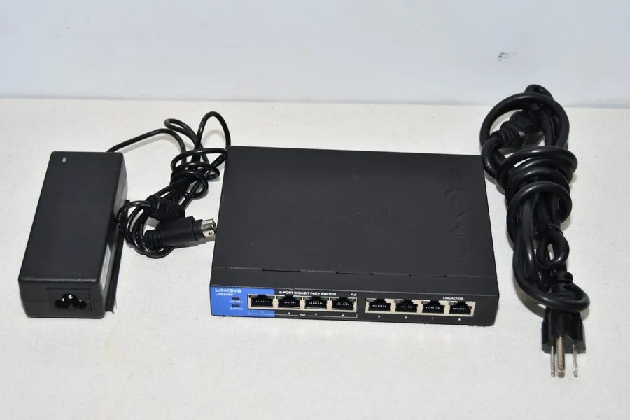 Коммутатор Linksys LGS108PV2 8-Port Buisness Desktop Gigabit PoE+ Switch