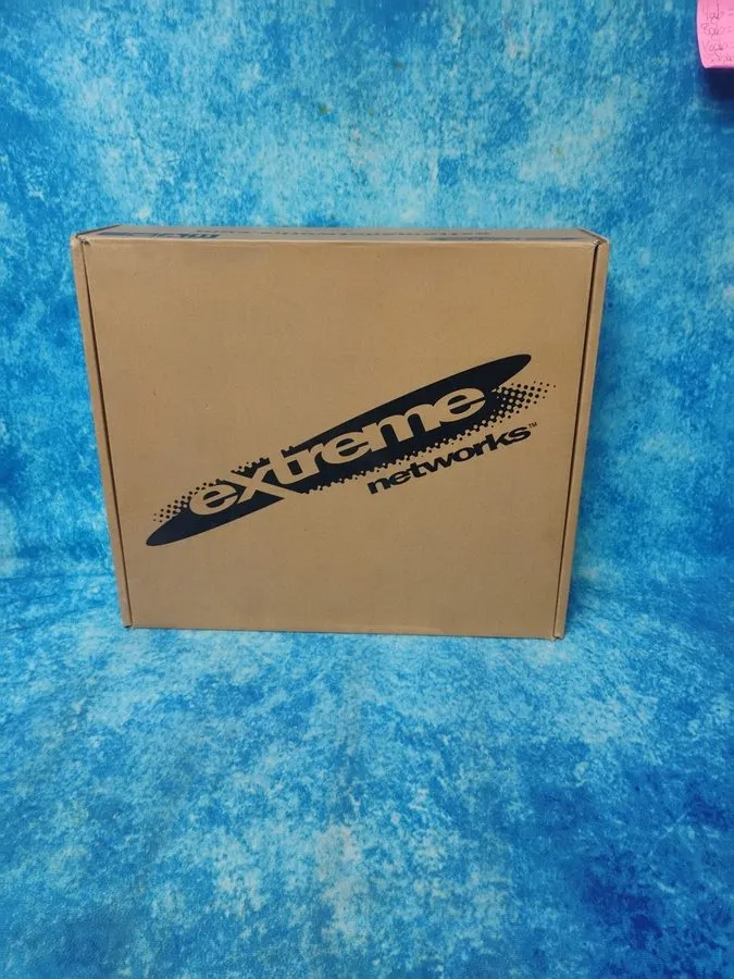Коммутатор Extreme Networks Management Switch 16501 Summit X440-8t, 8 Port, 4 SF