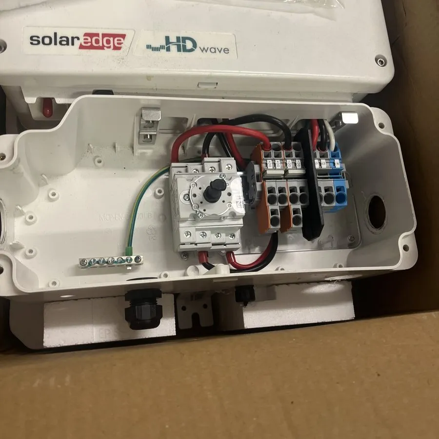 Инвертор SolarEdge SE10000H-US000BEI4 10000W HD Wave Solar Inverter EnergyNet
