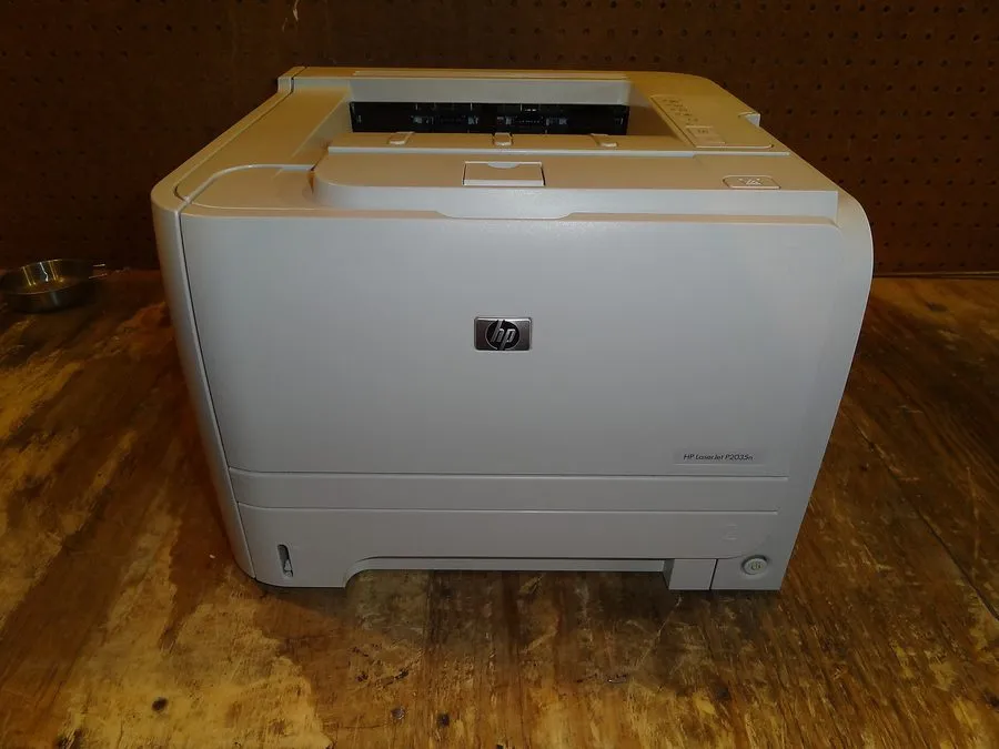 Лазерный принтер HP Laserjet P2035 Monochrome Workgroup Laser Printer 53k pg ct