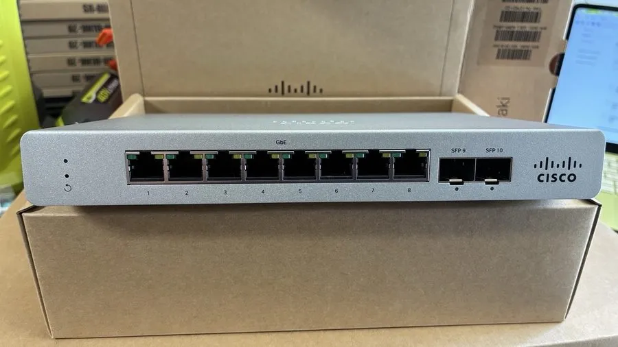 Коммутатор Cisco Meraki MS130-8-HW 8GE SWITCH *UNCLAIMED — фото лота 2