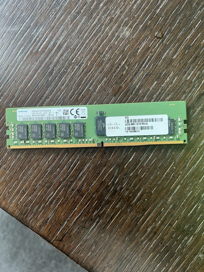 Модуль памяти Cisco 16GB DDR4-2400 PC4-19200 1Rx4 ECC REG UCS-MR-1X161RV-A M393A