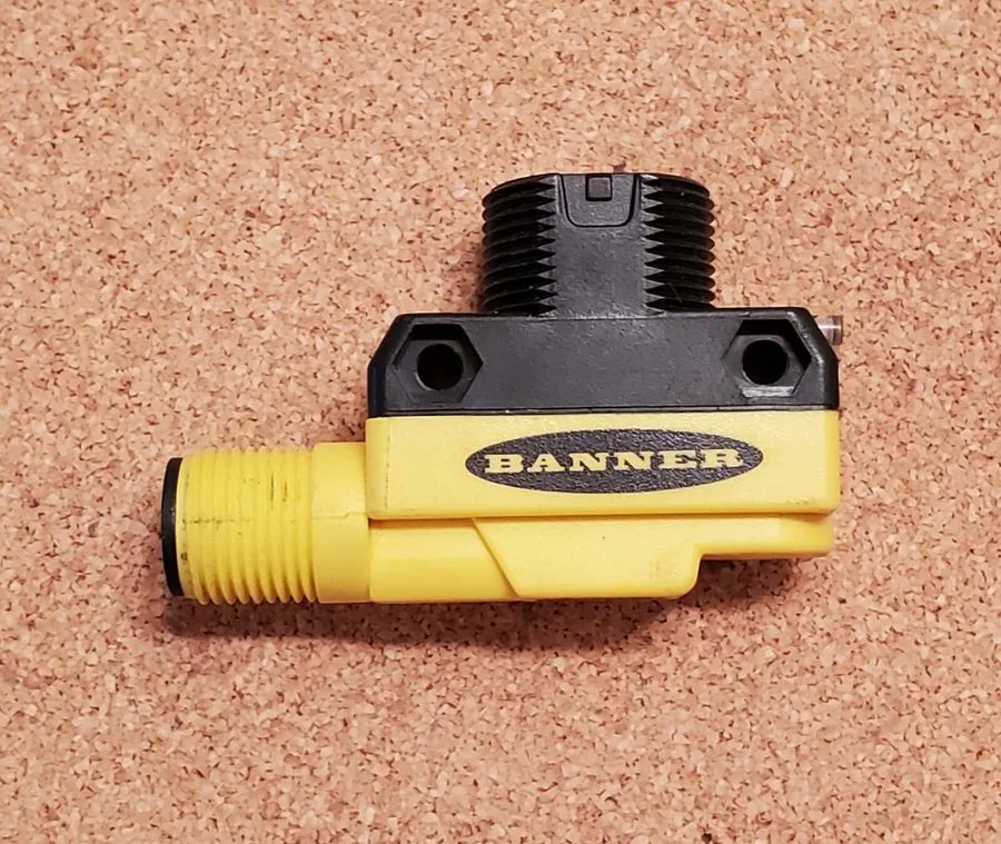 Фотоэлектрический датчик Banner QS18VP6RQ8 Photoelectric Sensor 10-30VDC PNP