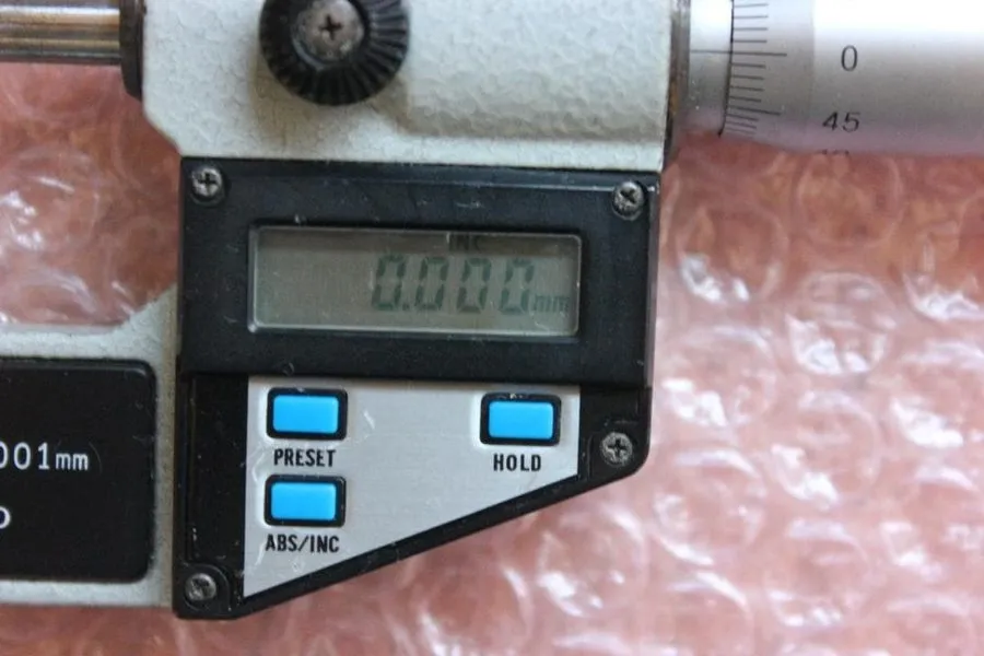 Микрометр Mitutoyo 293-421-20 MDC-25M Digital Micrometer 0-25mm/0-1" Japan Tool