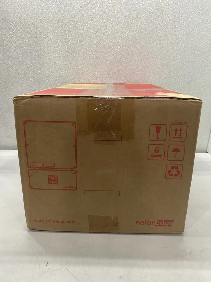 Инвертор SolarEdge Home Hub Single Phase Inverter 240 VAC 7600W White (USE7600H- — фото лота 2