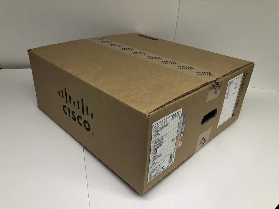 Коммутатор Cisco C9300-24U-E Catalyst 9300 24-port UPOE, Network Essentials