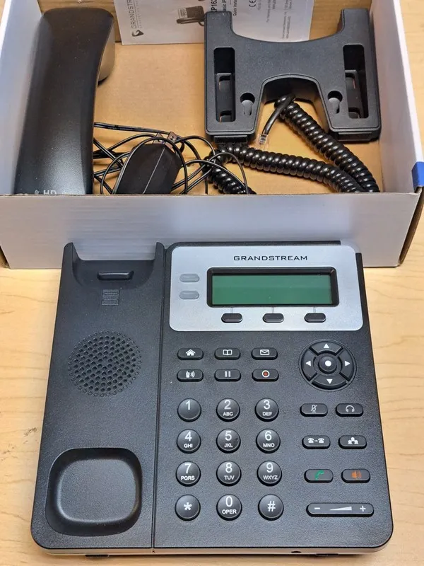 IP-телефон Grandstream GXP1620 Small to Medium Business HD IP Phone