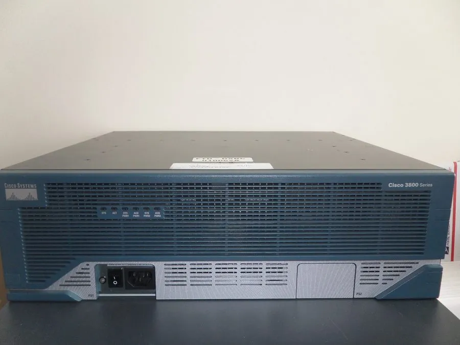 Маршрутизатор Cisco 3845/K9 Gigabit Voice Security Router Call Manager Express C