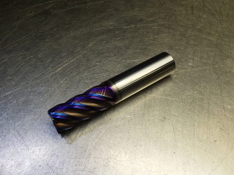 Режущий инструмент Nachi 1/4" 5 Flute Carbide Cr Endmill 1/4" Shank .06" R 41000