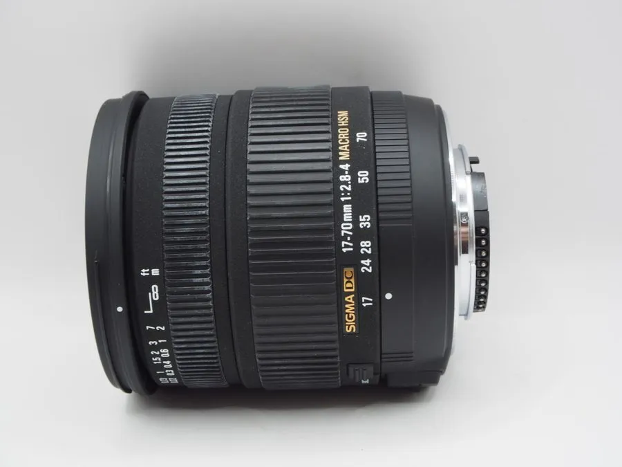 Объектив [NEAR MINT] Sigma 17-70mm F2.8-4 DC MACRO OS HSM Lens