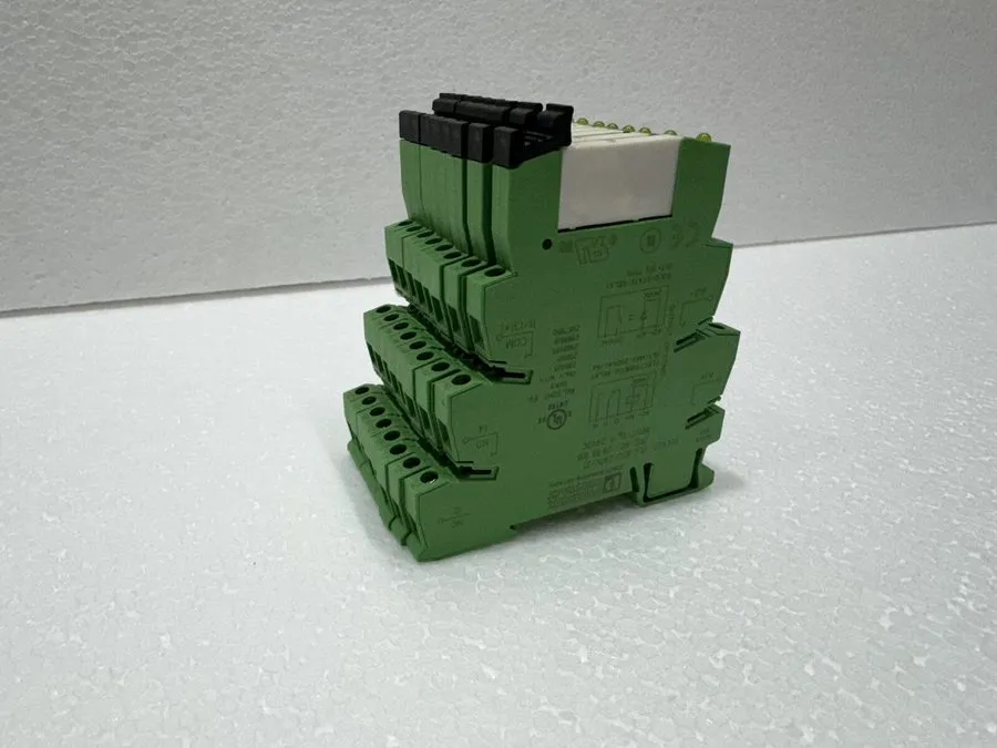 Колодка реле Phoenix Contact 2966016 Relay Socket SPDT 250V 6A, 24VDC Coil, DIN 