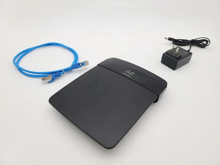 Маршрутизатор Cisco Linksys E1500 Wireless-N Router w/ 4-Ports & Speed Boost Tec