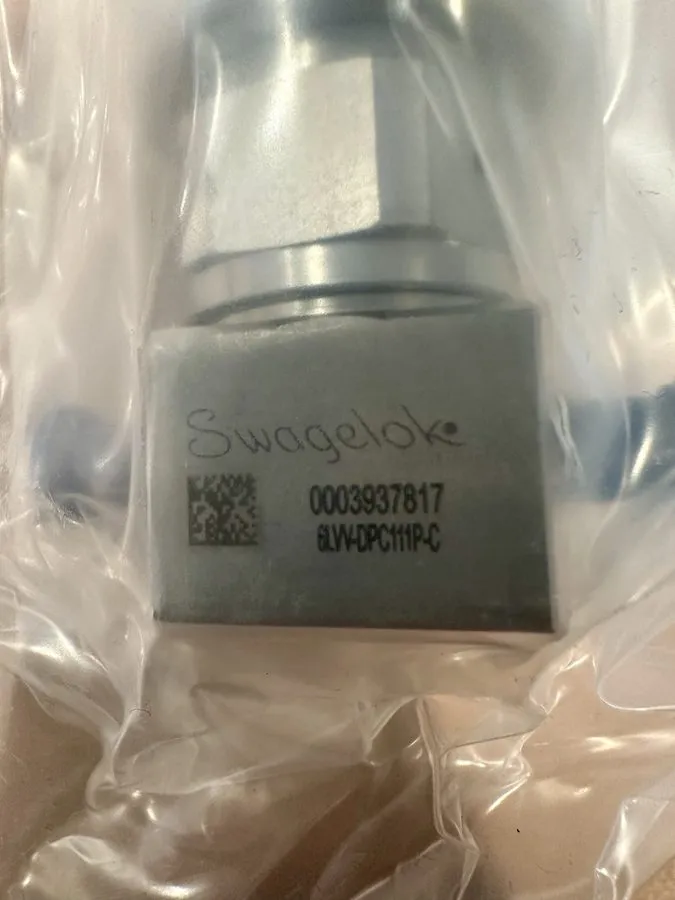 Клапан Swagelok Valve 6LVV-DPC111P-C MPN 6LV-DPC11P-C High Purity Diaphragm Valv — фото лота 1