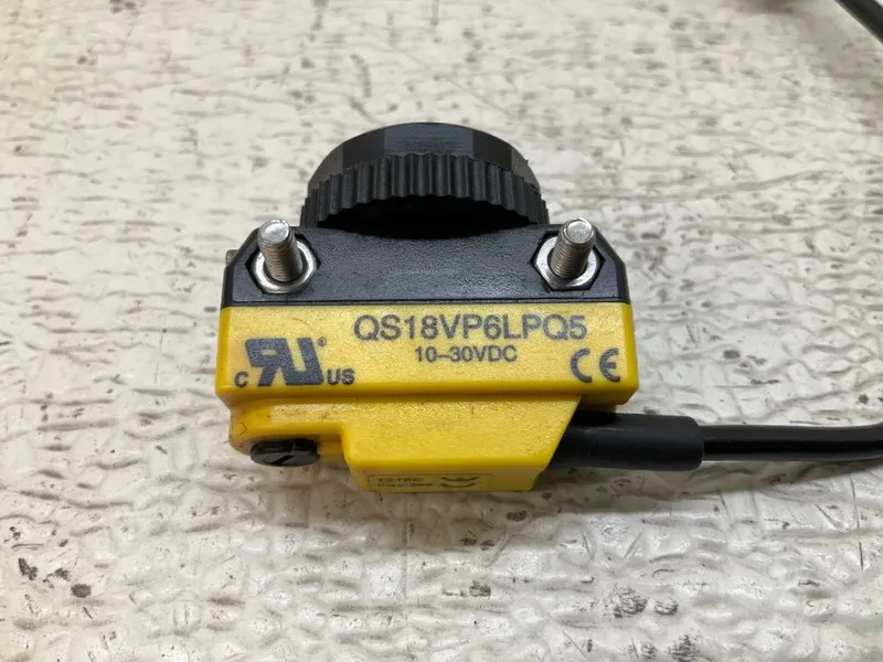Фотоэлектрический датчик Banner QS18VP6LPQ5 Photoelectric Sensor 10-30 VDC (TSC)
