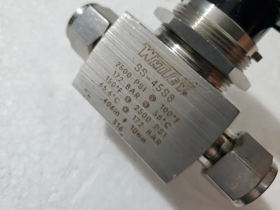 Клапан Swagelok SS-45S8 Stainless Steel Ball Valve 2500psig 1/2"